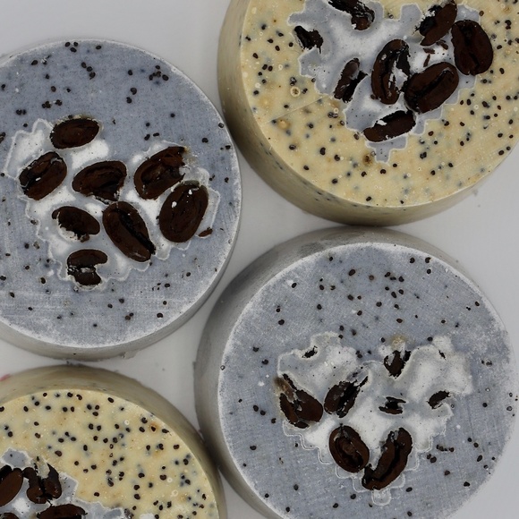 All-natural artisan Menage a Trois heart Soap - Picture 5 of 10